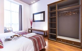 Serennia Apartamentos Ramblas - Plaça Catalunya